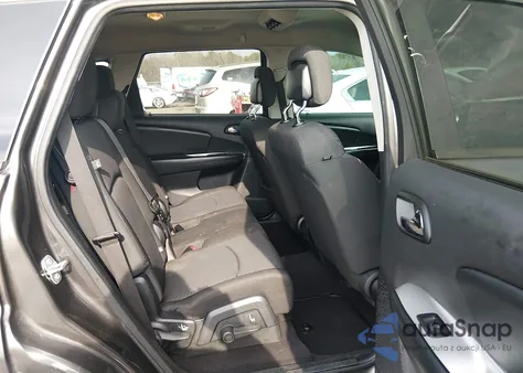 2017 Dodge Journey Sxt z USA, uszkodzony, nr VIN 3C4PDCBBXHT529327